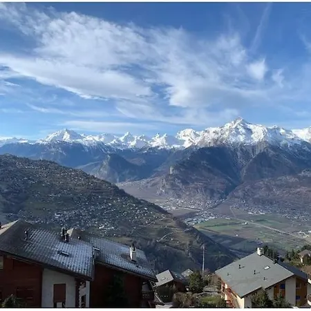 Magnifique 4 Pieces Et Demi, Mansarde, Avec Vue, A Apartman